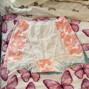 Rhonda Shear White and Pink Lace Panties Intimates